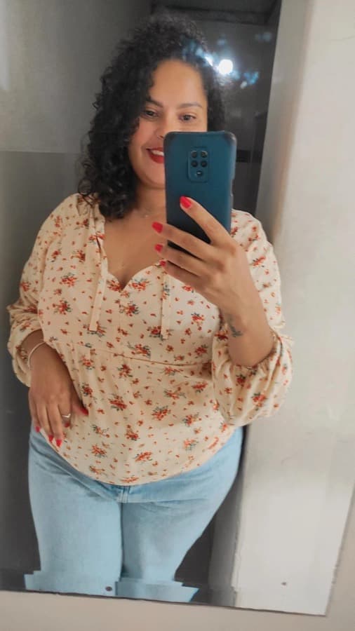 Aluna com bata Boho