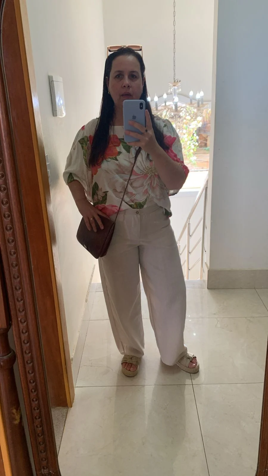 Aluna costurando
