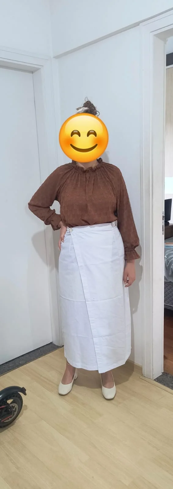 Aluna costurando